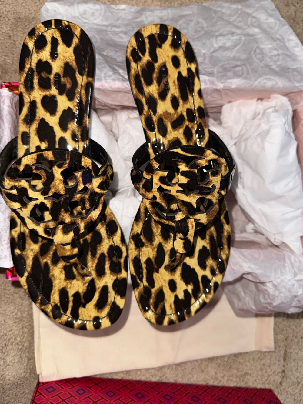 Brand new Tory Burch Leopard Print Patent leather Miller Sandals-Size 9. - Picture 5 of 10